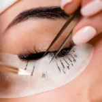 معرفی بهترین مراکز کاشت مژه در هاشمیه مشهد
