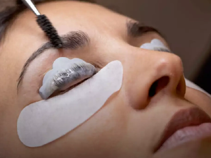 Best Eyelash Transplantation Centers in Mashhad 4 1