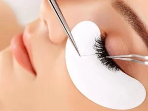 Best Eyelash Transplantation Centers in Mashhad 8